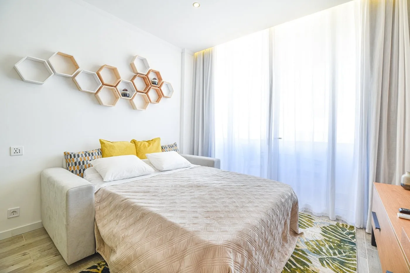 Timeless Beach III — interior 5